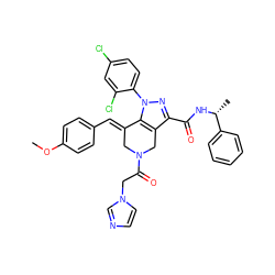 COc1ccc(/C=C2\CN(C(=O)Cn3ccnc3)Cc3c(C(=O)N[C@H](C)c4ccccc4)nn(-c4ccc(Cl)cc4Cl)c32)cc1 ZINC001772638837